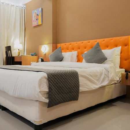 Hotel Downtown Gandhinagar Exterior foto